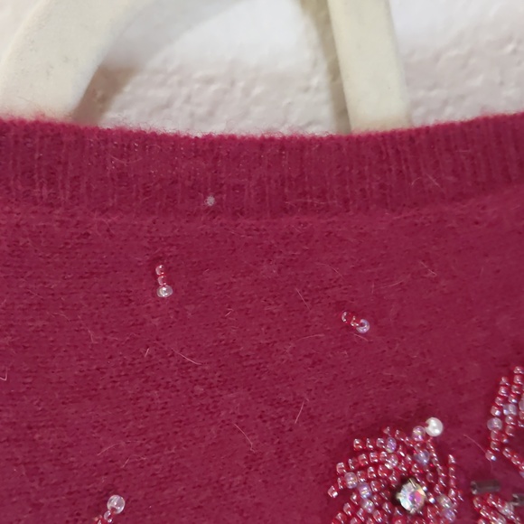 Bloomingdale's Burgundy Embellished sleeveless Top Lambs Wool Angora Classic l - Picture 6 of 7